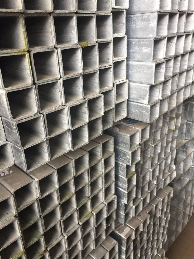 低合金 Q355B 赤峰赤峰赤峰镀锌无缝方管 工程专用无缝赤峰赤峰赤峰镀锌方管
